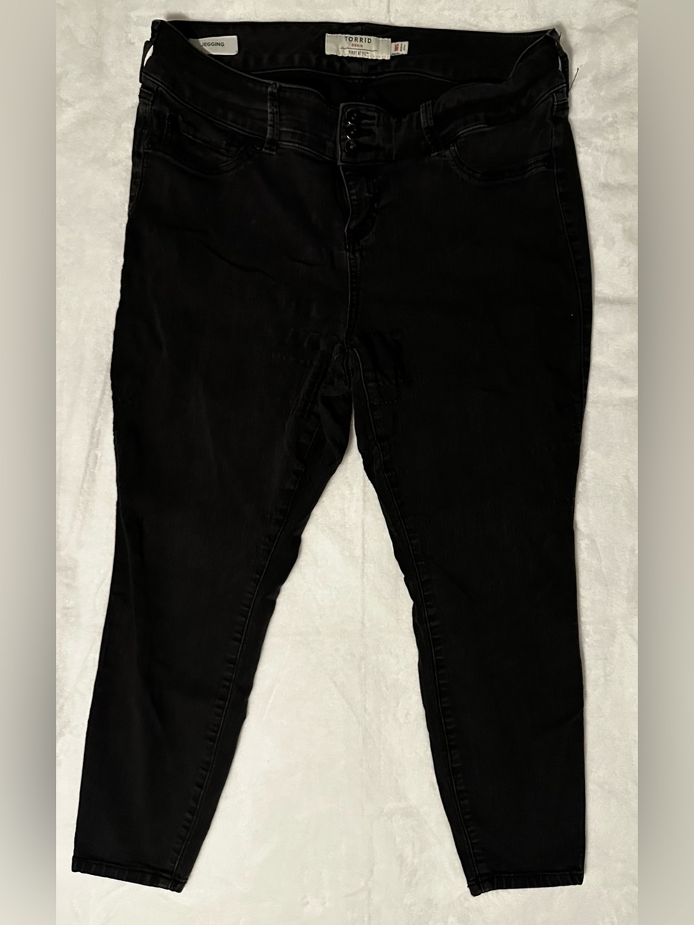18 Short Torrid Black High-Rise Jeggings